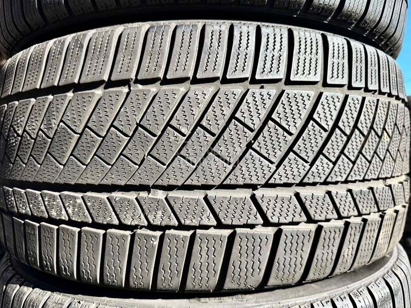 Continental 245/35 R19 Zimska