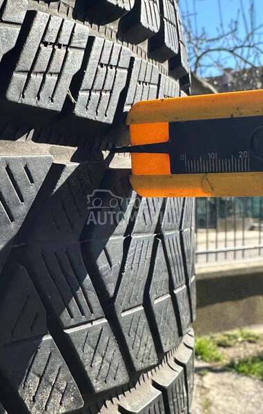 Pirelli 315/30 R22 Zimska