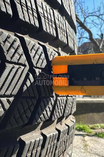 Pirelli 315/30 R22 Zimska