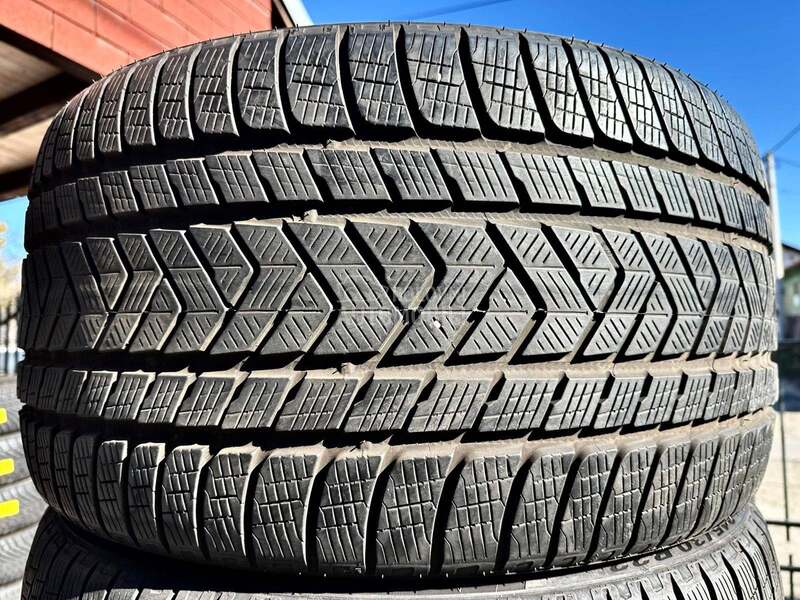 Pirelli 315/30 R22 Zimska