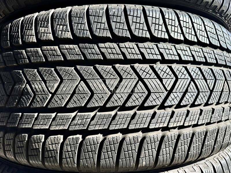 Pirelli 285/40 R22 Zimska