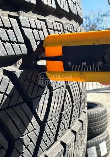 Pirelli 285/40 R22 Zimska