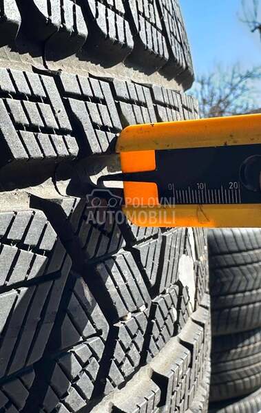 Pirelli 315/30 R22 Zimska