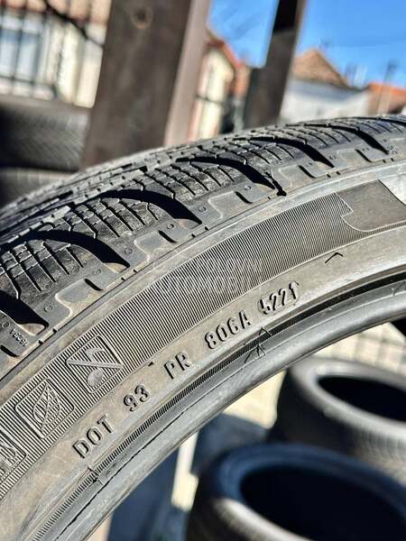 Pirelli 315/30 R22 Zimska