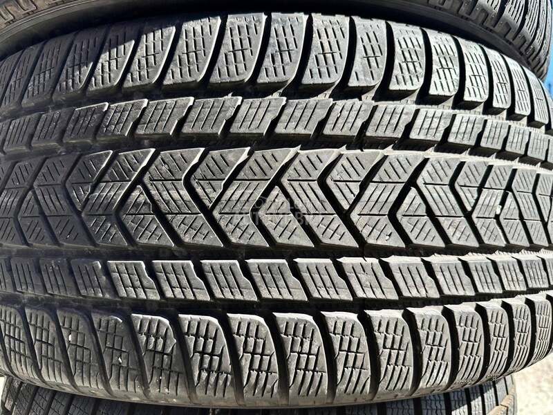 Pirelli 285/40 R22 Zimska