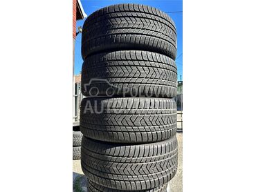 Pirelli 285/40 R22 Zimska