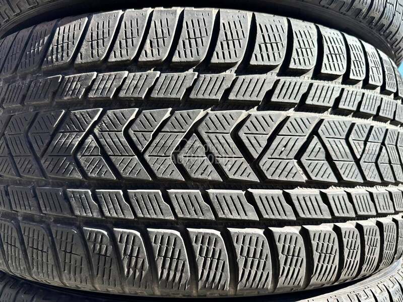 Pirelli 285/40 R22 Zimska