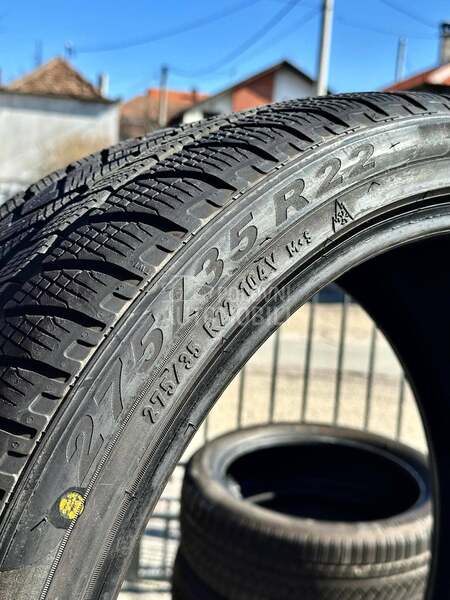 Pirelli 315/30 R22 Zimska