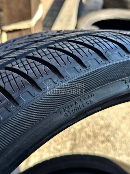 Pirelli 315/30 R22 Zimska