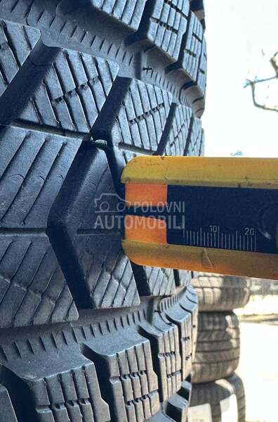 Pirelli 315/30 R22 Zimska