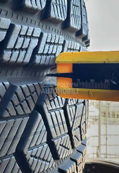 Pirelli 315/30 R22 Zimska