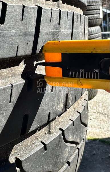 Pirelli 285/45 R21 Letnja