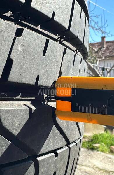 Pirelli 275/35 R21 Letnja