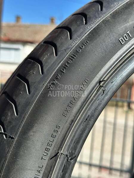 Pirelli 275/35 R21 Letnja