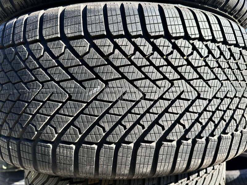 Pirelli 285/40 R23 Zimska