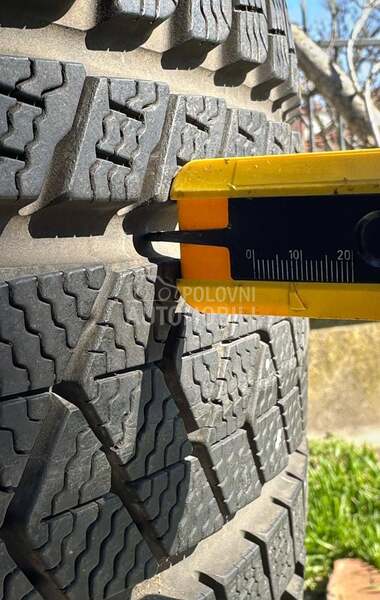 Pirelli 305/35 R21 Zimska