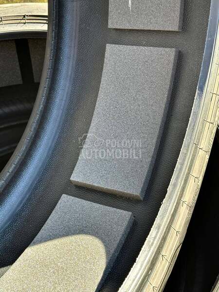 Pirelli 285/35 R22 Zimska