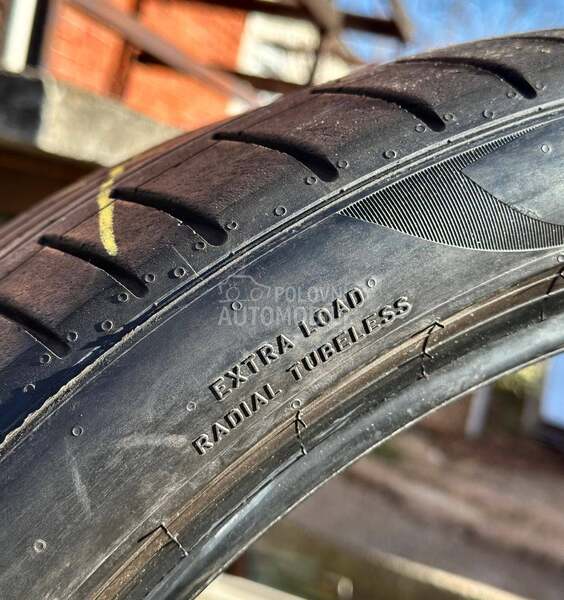 Pirelli 275/35 R22 Letnja