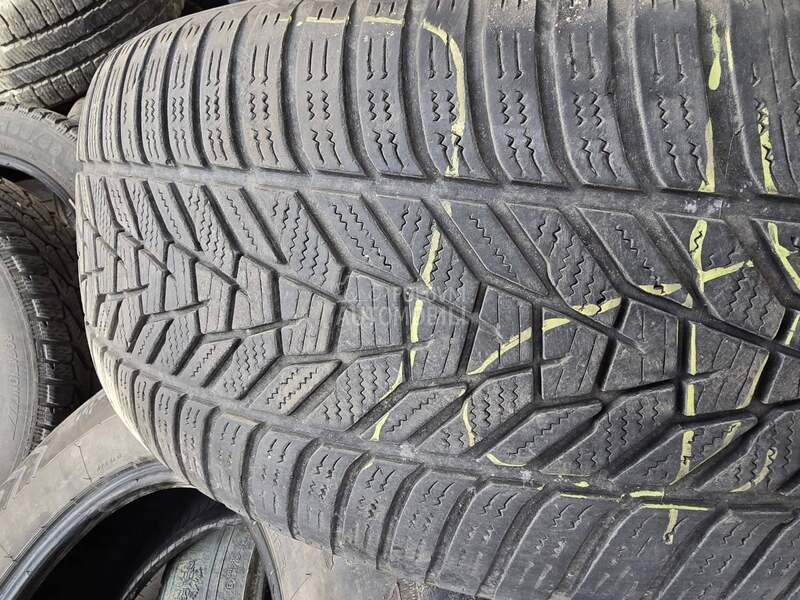 Hankook 275/50 R20 Zimska