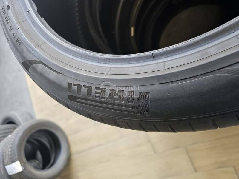 Pirelli 275/40 R20 Letnja