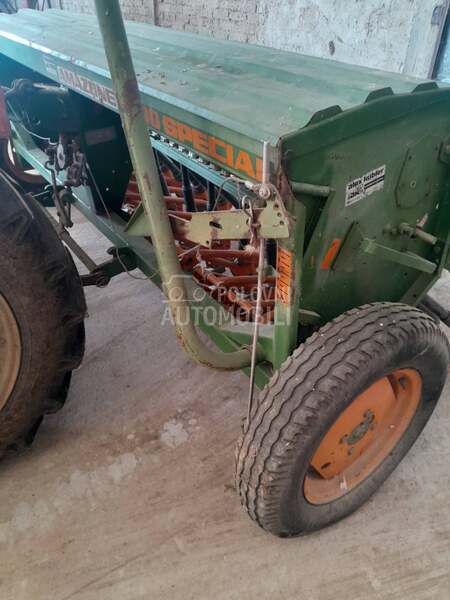 Amazone D8 3m special