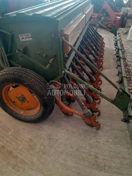 Amazone D8 3m special