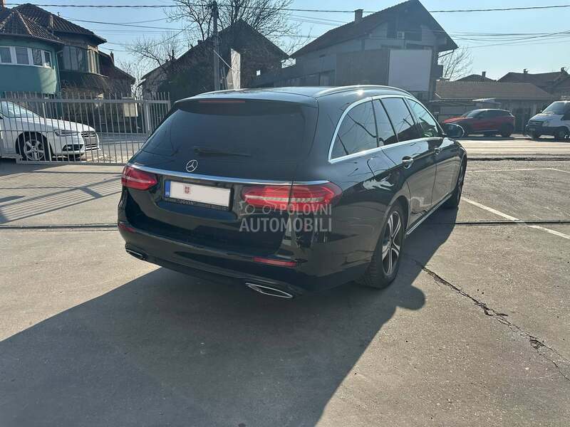 Mercedes Benz E 220 