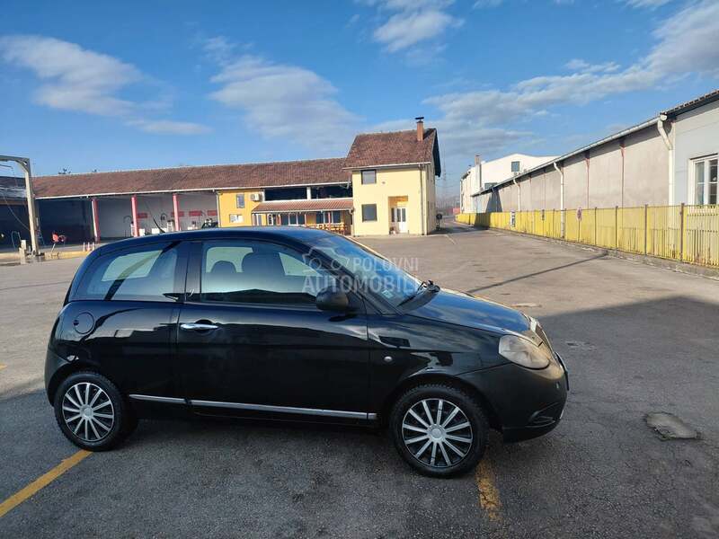 Lancia Ypsilon 1.2