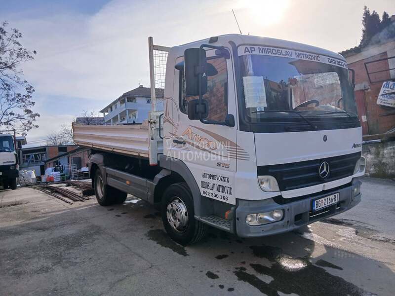 Mercedes Benz atego 815