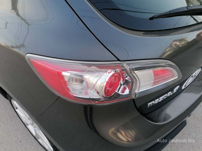 Mazda 3 1.6i ATTRACTION CH