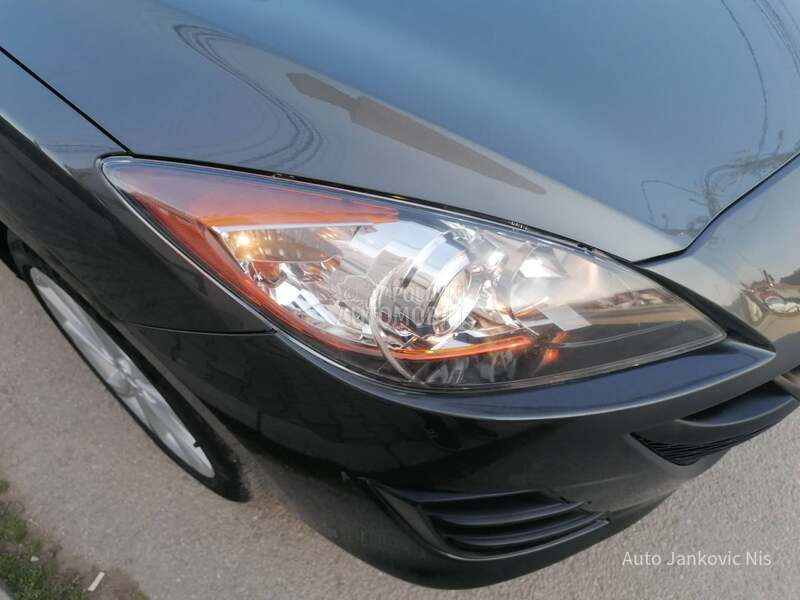 Mazda 3 1.6i ATTRACTION CH