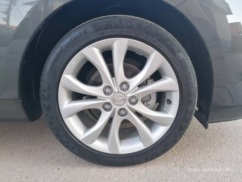 Mazda 3 1.6i ATTRACTION CH