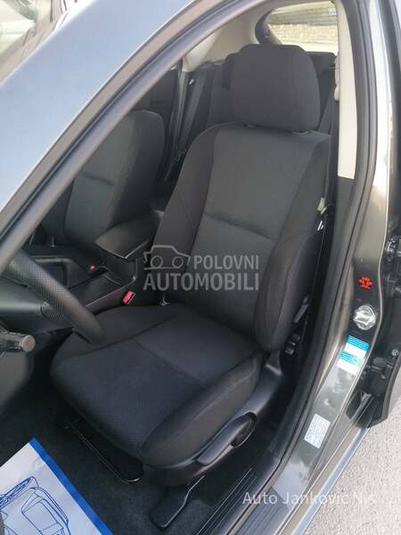 Mazda 3 1.6i ATTRACTION CH