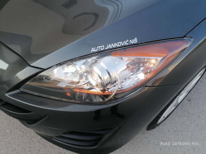 Mazda 3 1.6i ATTRACTION CH