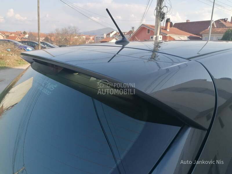 Mazda 3 1.6i ATTRACTION CH