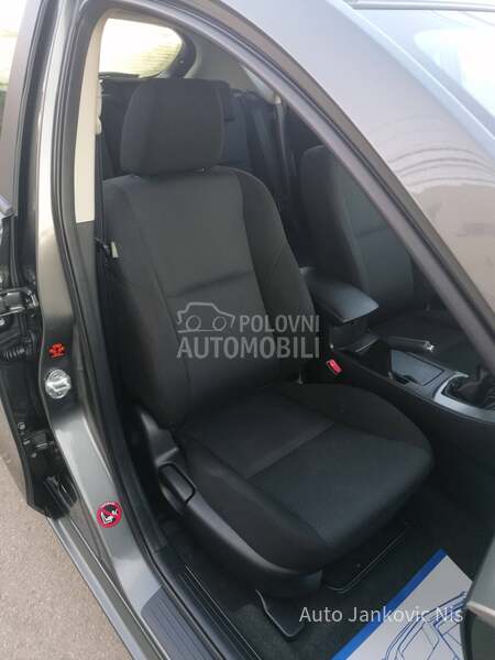 Mazda 3 1.6i ATTRACTION CH