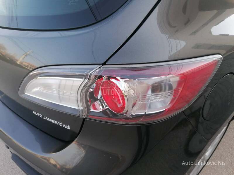 Mazda 3 1.6i ATTRACTION CH