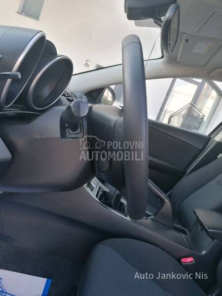 Mazda 3 1.6i ATTRACTION CH