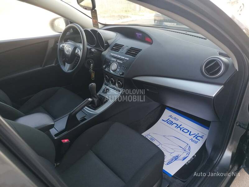 Mazda 3 1.6i ATTRACTION CH