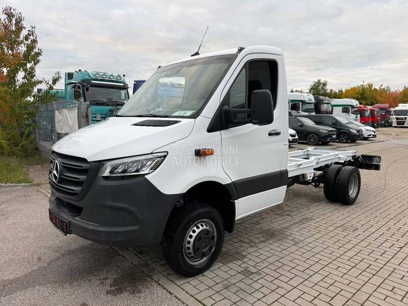 Mercedes Benz Sprinter 516 CDI/MO3022