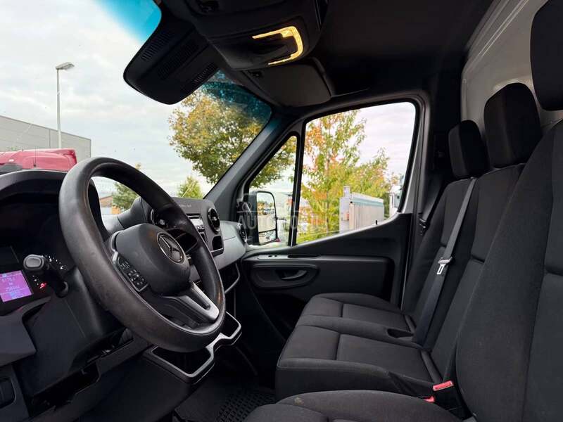 Mercedes Benz Sprinter 516 CDI/MO3022