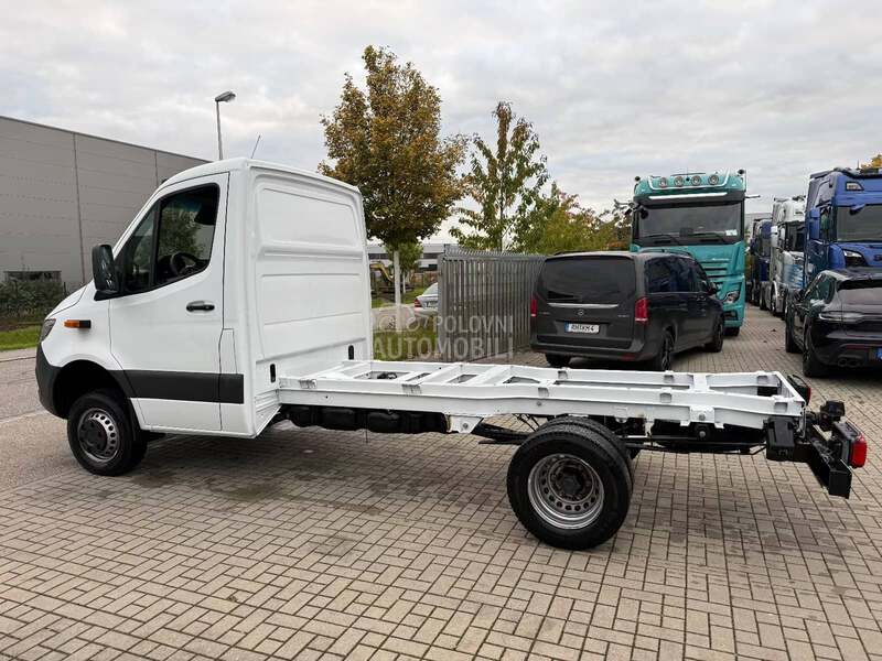Mercedes Benz Sprinter 516 CDI/MO3022