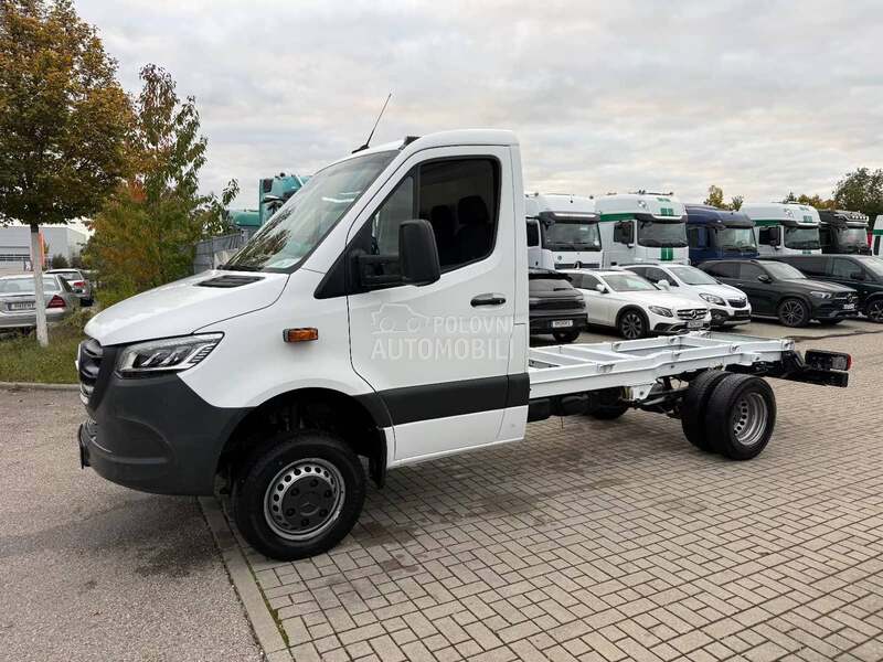 Mercedes Benz Sprinter 516 CDI/MO3022