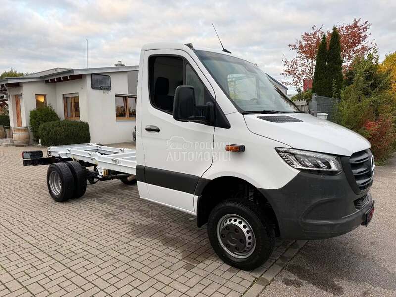 Mercedes Benz Sprinter 516 CDI/MO3022