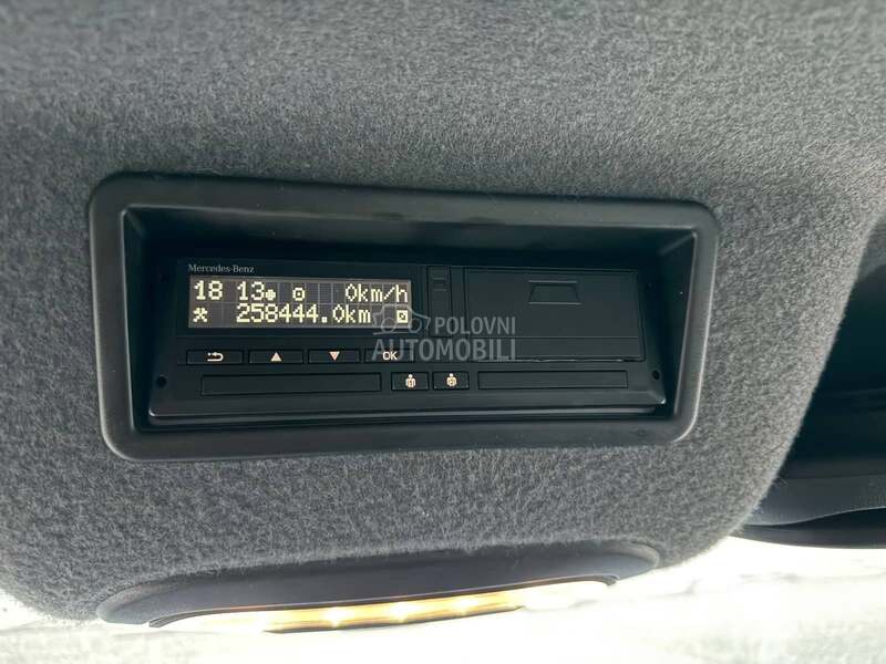 Mercedes Benz Sprinter 516 CDI/MO3022