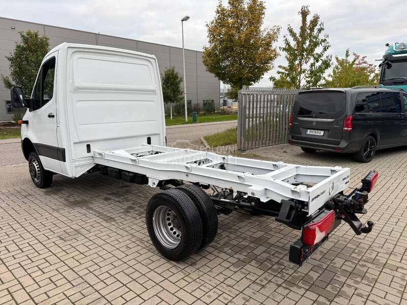 Mercedes Benz Sprinter 516 CDI/MO3022