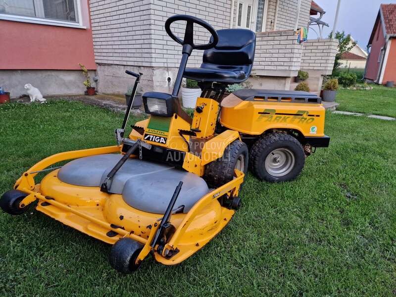 Stiga Traktor kosacica rajder