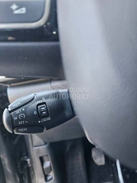 Citroen C3 1.2b.  n.a.v.i/led