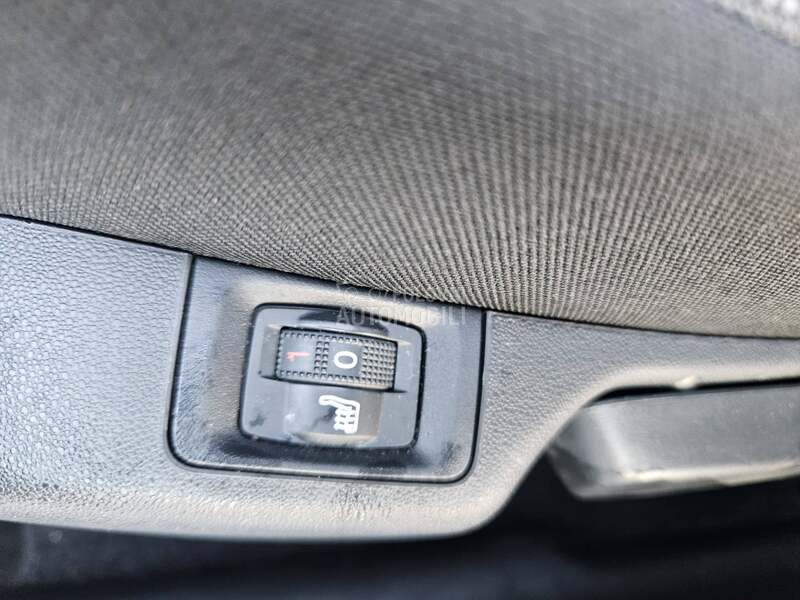 Citroen C3 1.2b.  n.a.v.i/led