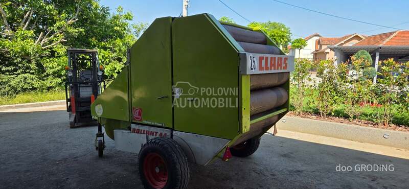 Claas Rollant 44